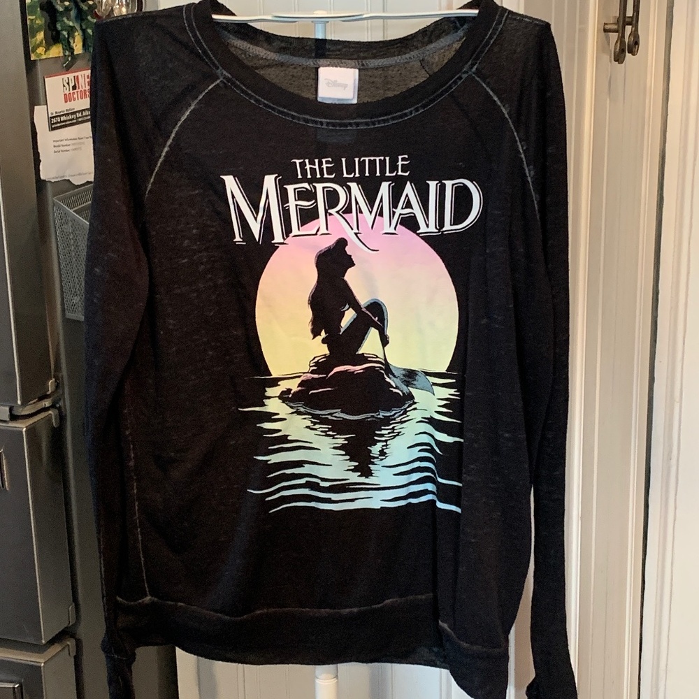 Disney Little Mermaid cotton blend top. Worn a couple of times